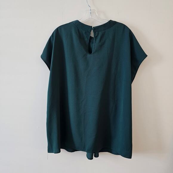 Bloomchic Green Twist Cutout Top Size 14 16 - Picture 2 of 4